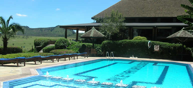 Lodge Safaris Kenya